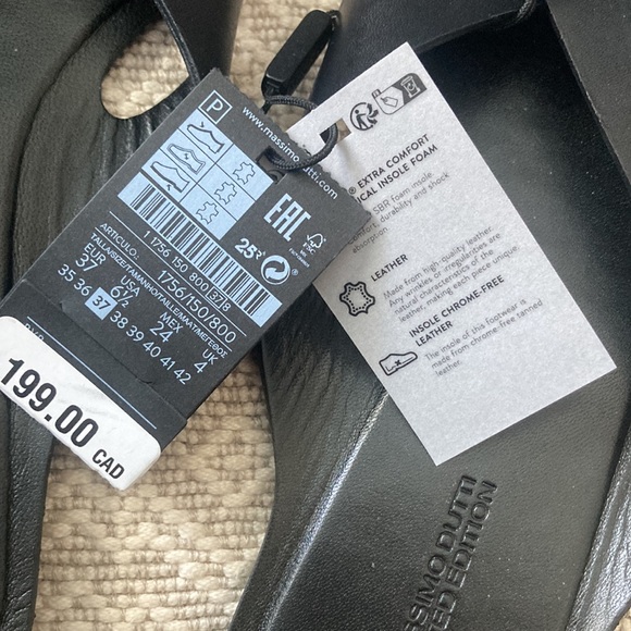 Beautiful black flip flops. - Picture 5 of 5